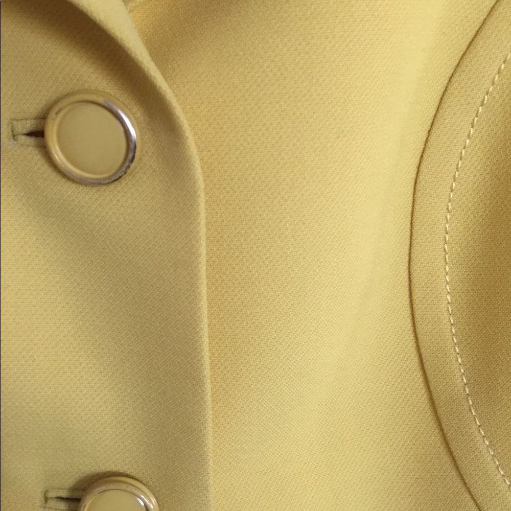 Versatile blazer. - Picture 2 of 4